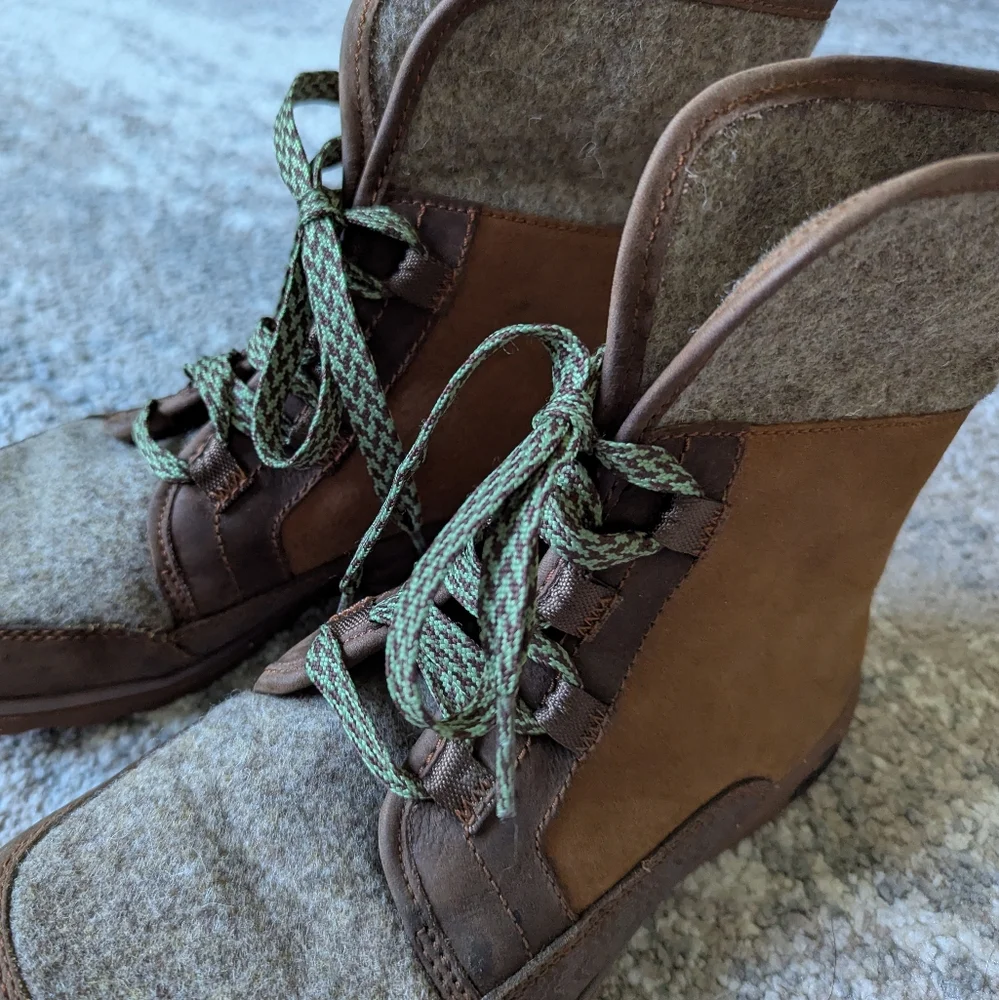 Chaco Women's Barbary Boot (Sz 7)‎